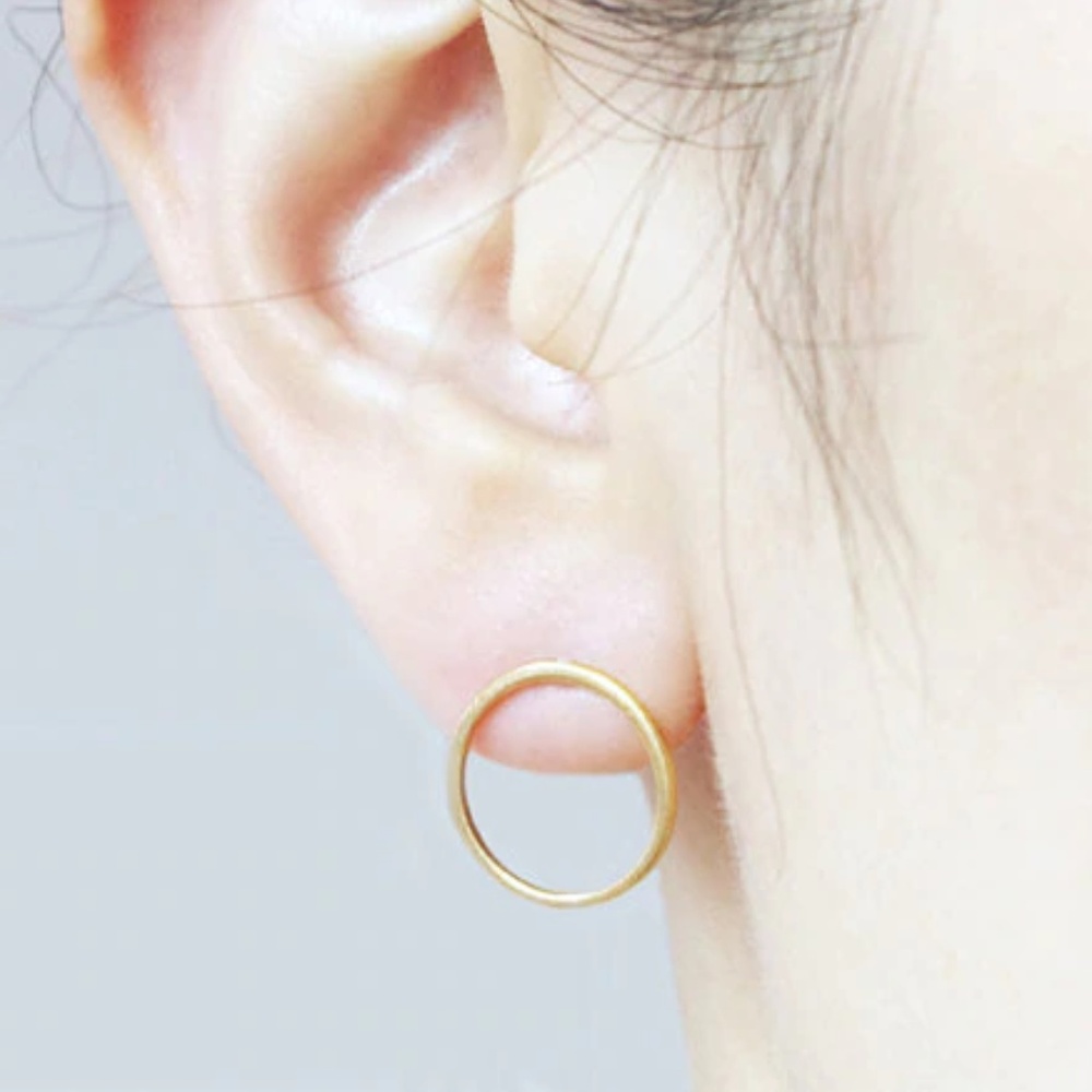 🌿 Brushed Metal Open Circle Minimalist Earrings